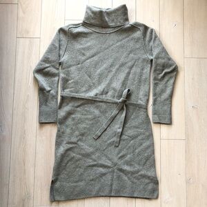 Uniqlo 100% Wool Women's Turtleneck Sweater Dress in Olive Green Size S